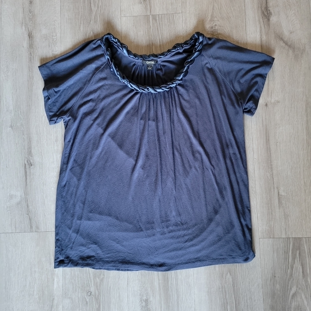 Women's L GNW Blue Top Braided Neckline